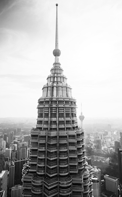 Petronas Torre BW