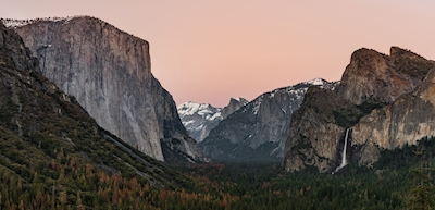 Skumringen går ned på Yosemite