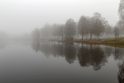Niebla en el lago Fegen