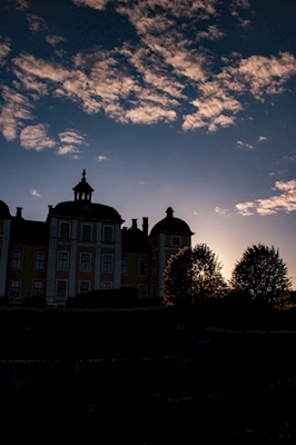 Slott i solnedgång