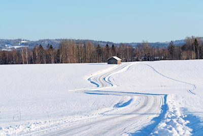 Klikatá zimní silnice