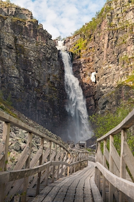 A cachoeira mais alta da Suécia