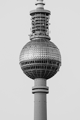 Berlin Fernsehturm up close
