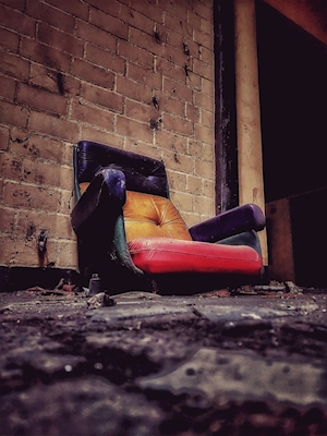 De eenzame fauteuil