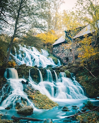 Underbart vattenfall