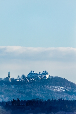 Burg im Winterland