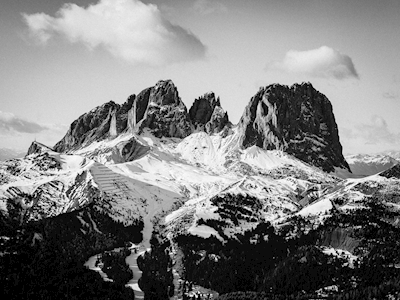Les Dolomites en noir et blanc