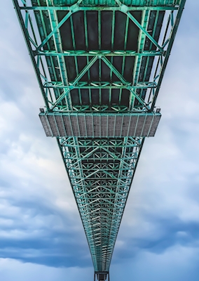 El puente de Älvsborg bajo