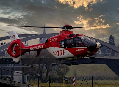 Sjøsetting av redningshelikopter