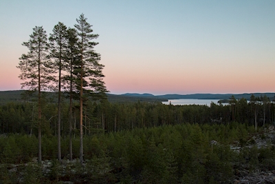 Solnedgång över sjön Ljugaren.