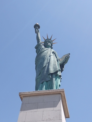 Estatua de la Libertad en París