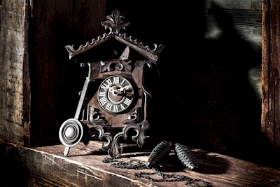 velho relógio cuco da Floresta Negra