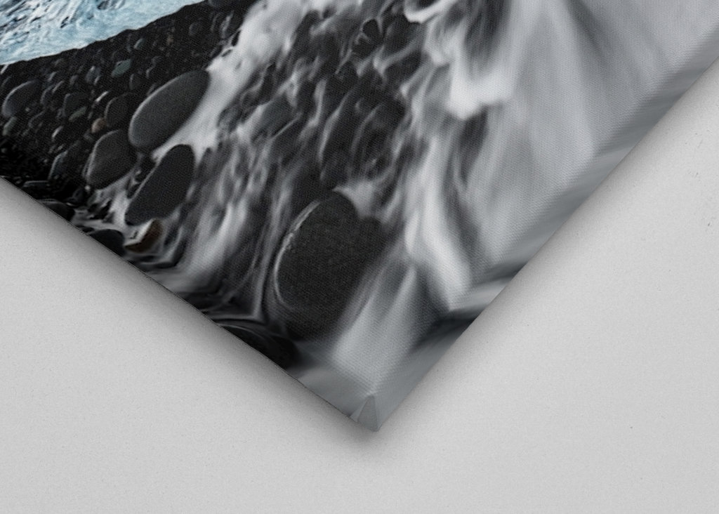 Eisblock in der Brandung