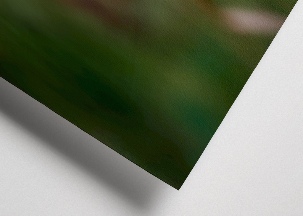 Květ jetele ve vysoké trávě