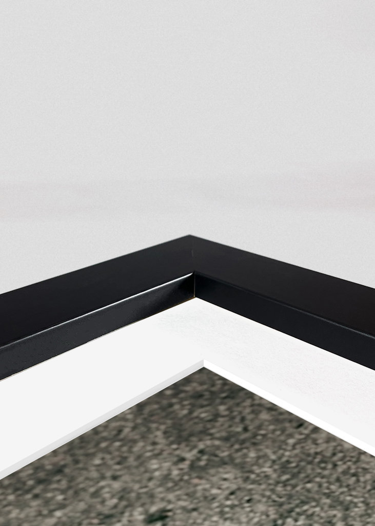 Repedezett aszfalt és macskakövek