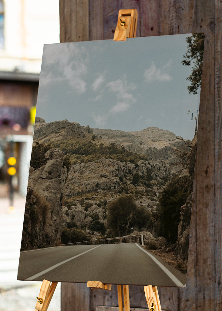 Straße durch den Berg