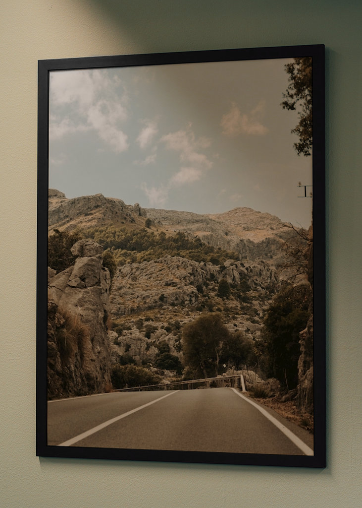 Straße durch den Berg