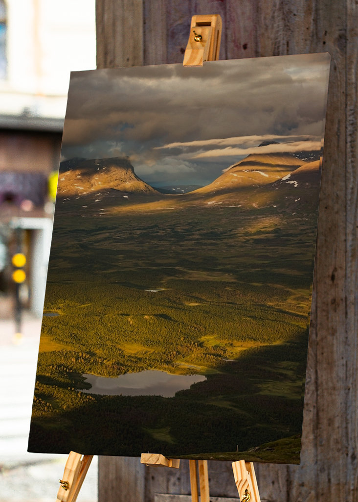Summer in Lapporten Vertical