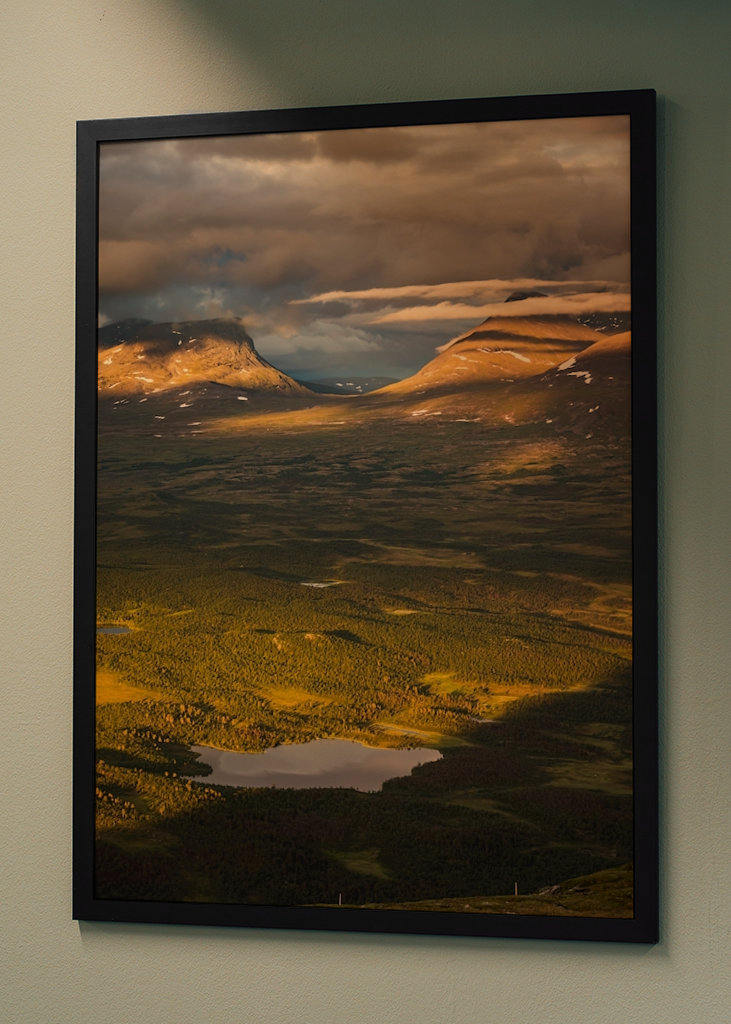 Summer in Lapporten Vertical