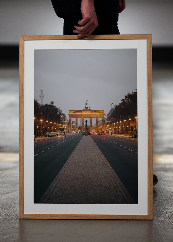 Brandenburgin portti oranssina