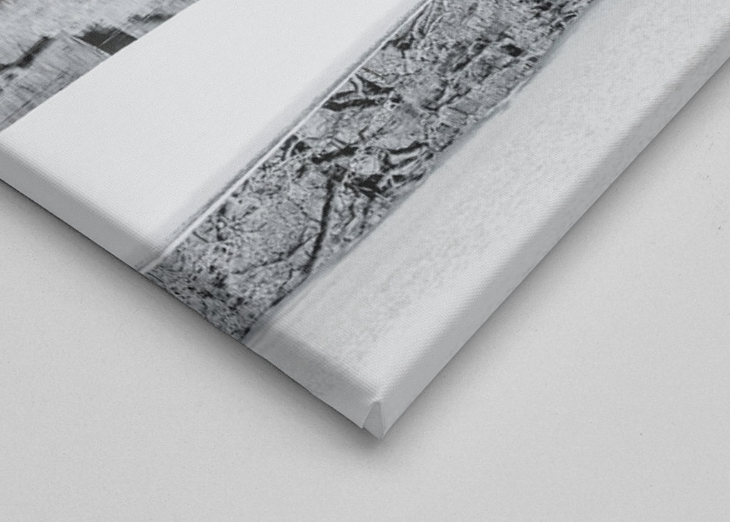 Reflexión invernal en el río Mölndal