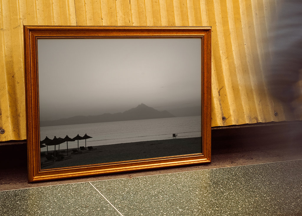 Kust med utsikt över Mount Atos