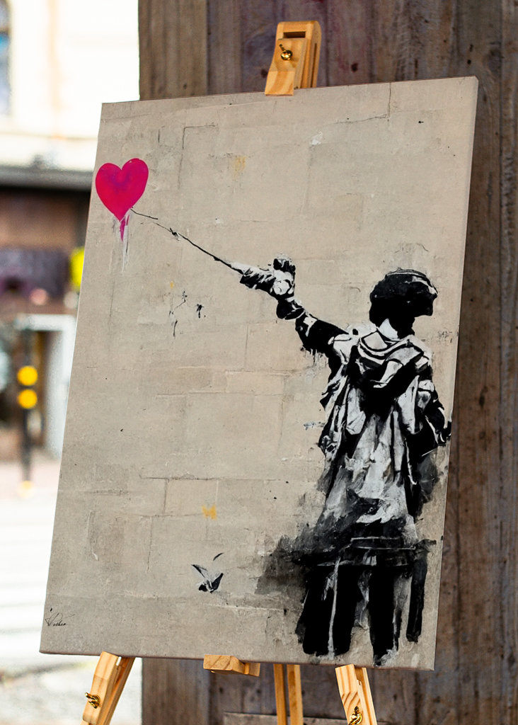 Aim for love x Banksy