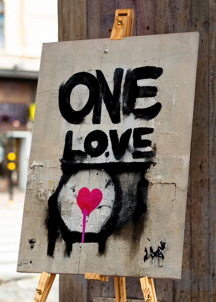 ONE LOVE x Banksy