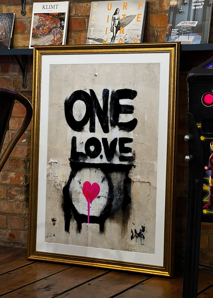 ONE LOVE x Banksy