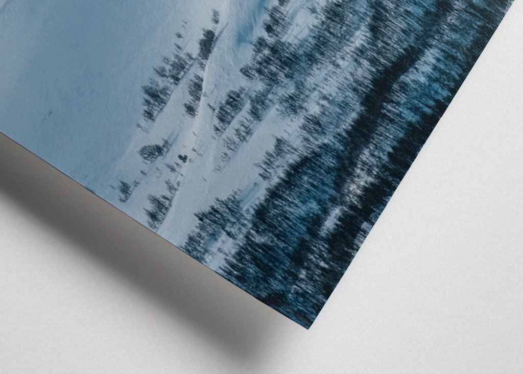 Hora se vznáší v oblacích