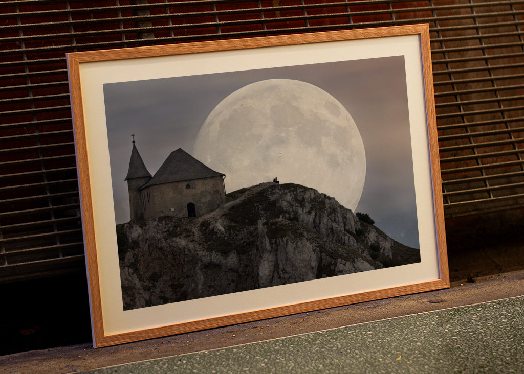 Vollmond am Berg Dobratsch
