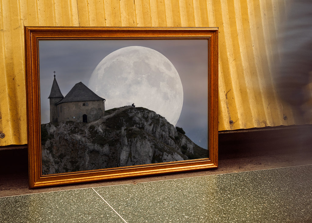 Vollmond am Berg Dobratsch