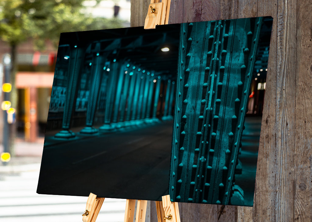 Alte Eisenbahnbrücke in Köln