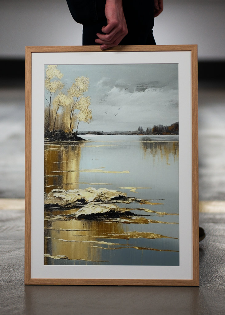 Guldglans i en Lugn Sjö 