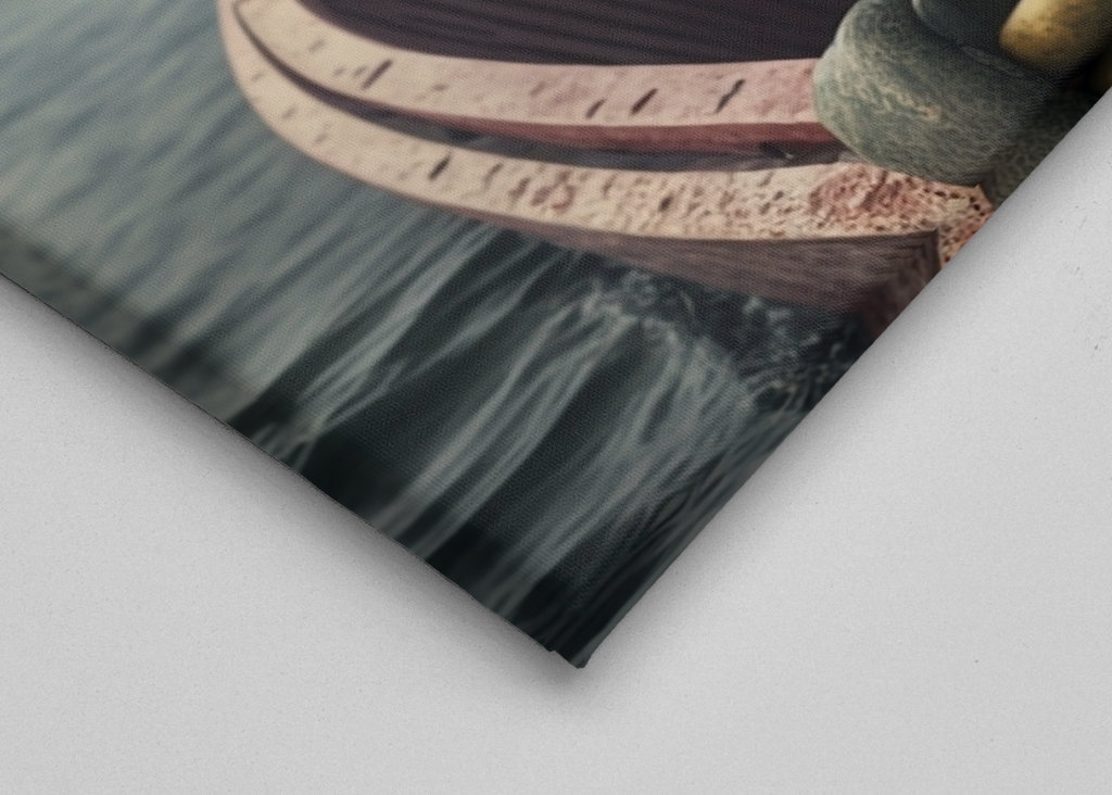 Gammel man i sin fiskebåt