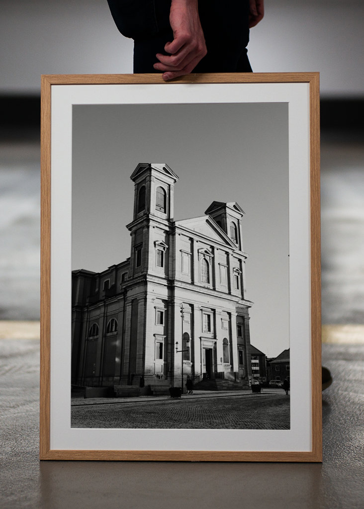 Église en noir et blanc