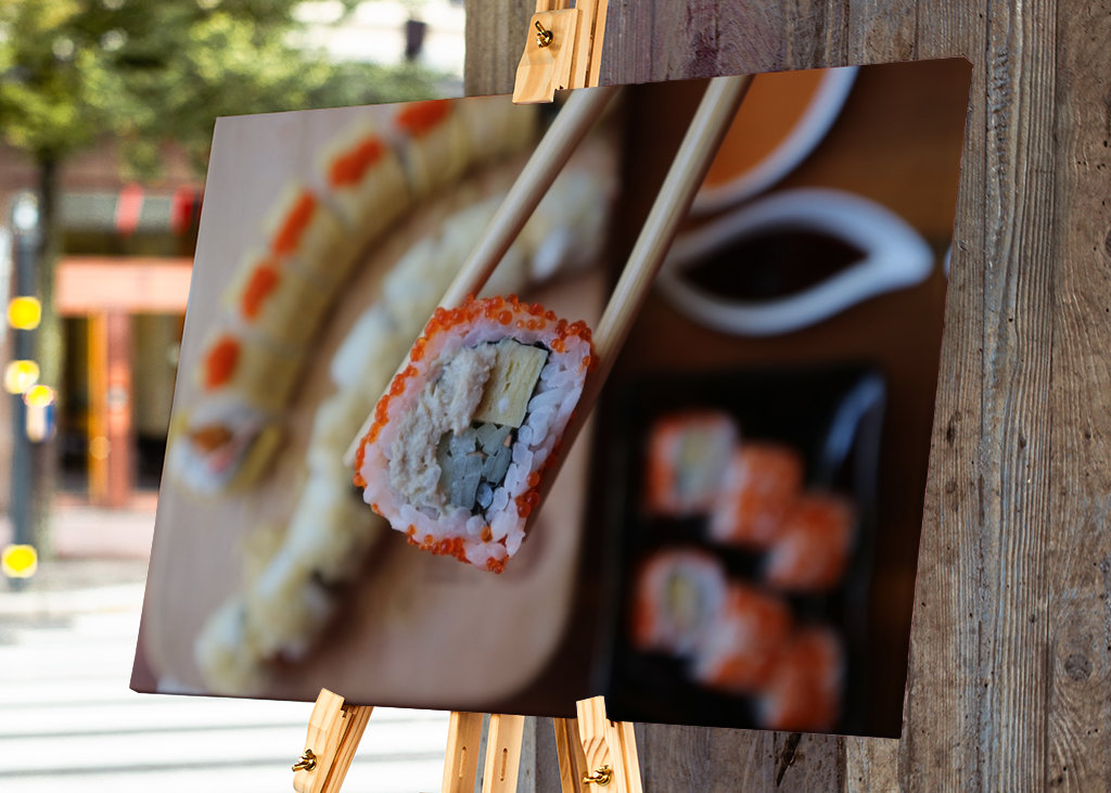 jíst sushi hůlkami 