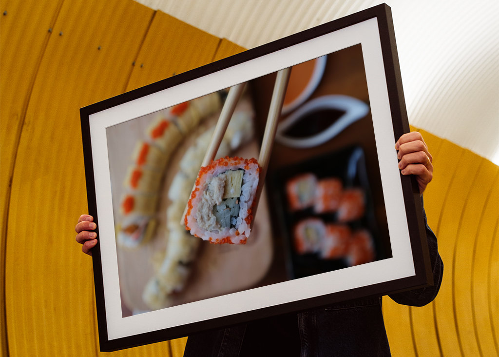 jíst sushi hůlkami 