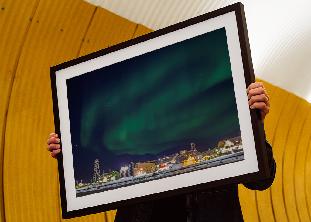 Polární záře nad Longyearbyenem