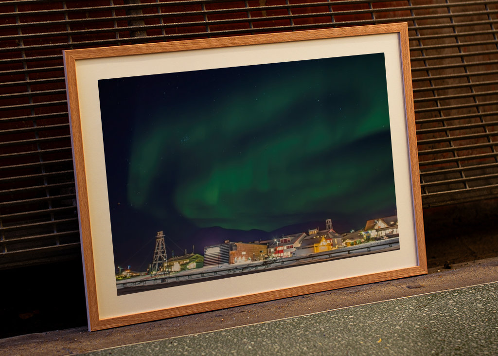 Polární záře nad Longyearbyenem