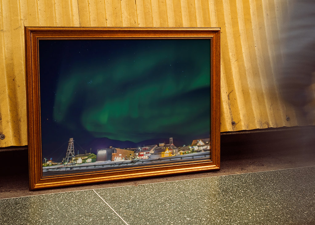 Polární záře nad Longyearbyenem