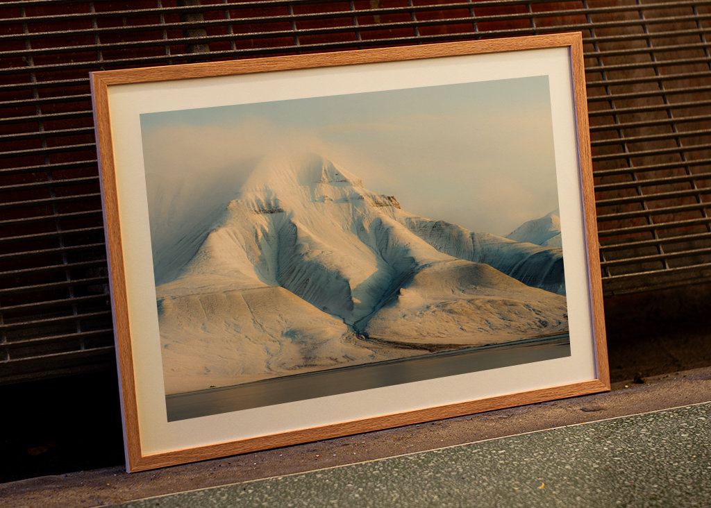 Hjortfjellet from Longyearbyen
