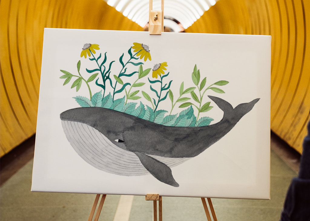 Baleine grise à fleurs