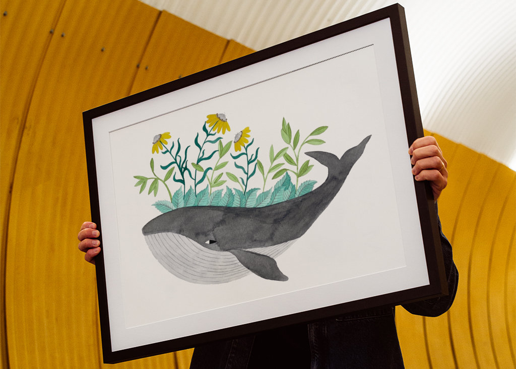 Baleine grise à fleurs