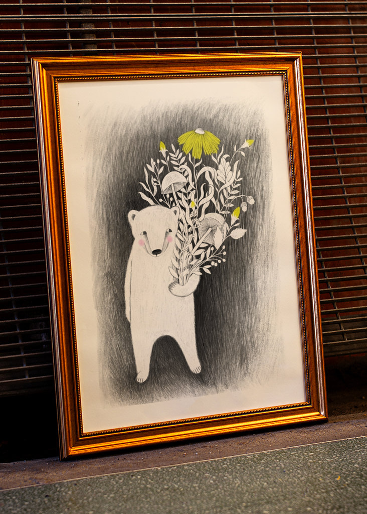 Eisbär mit gelben Blüten