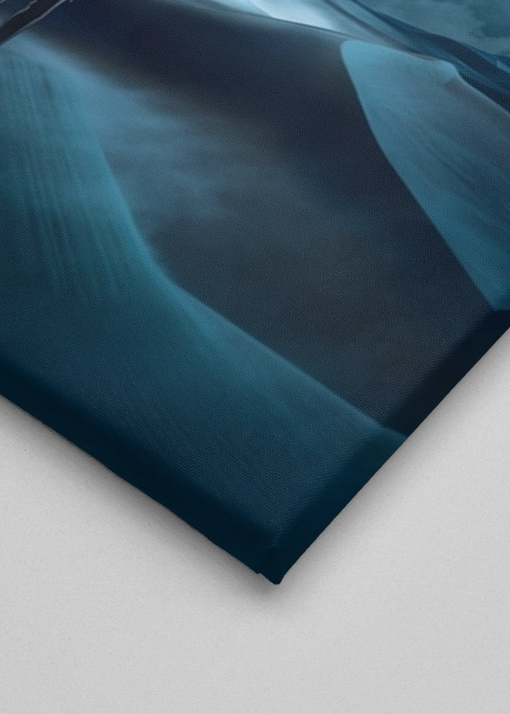 Eren Yeager útočí na Titána