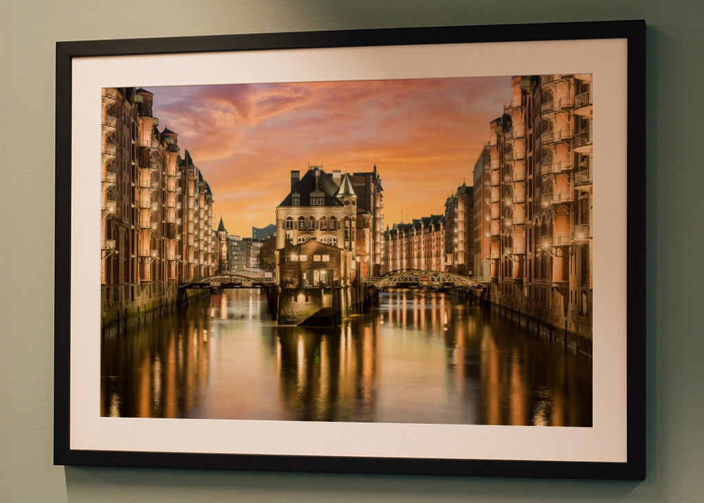 Het kasteel van het water in Hamburg