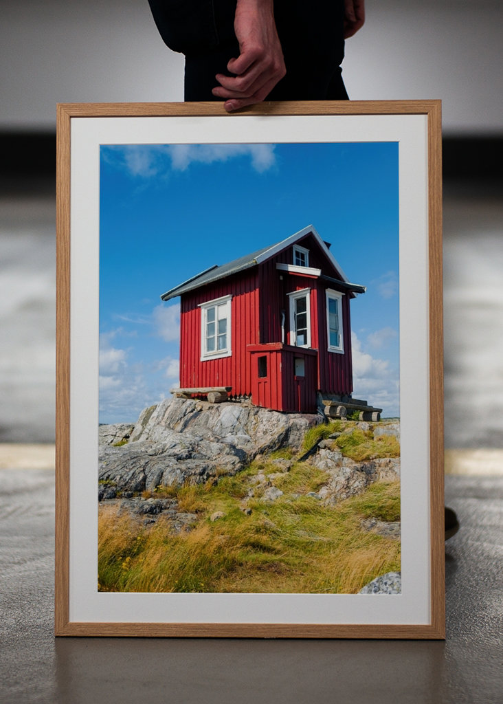 Liten röd svensk stuga