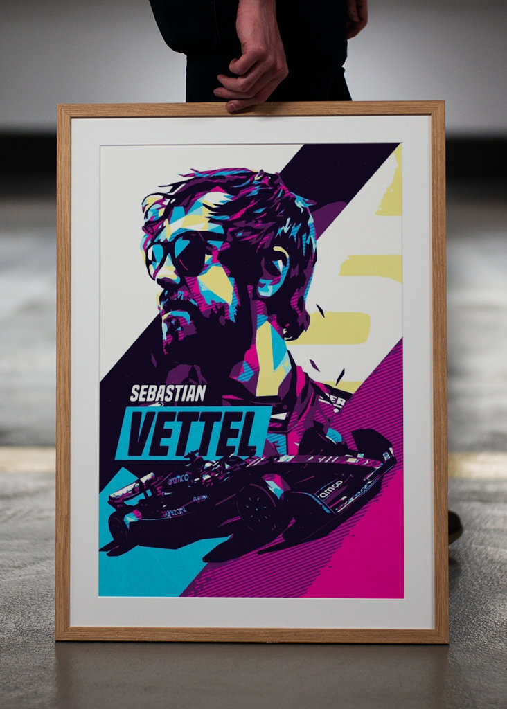 Racing Sebastian Vettel