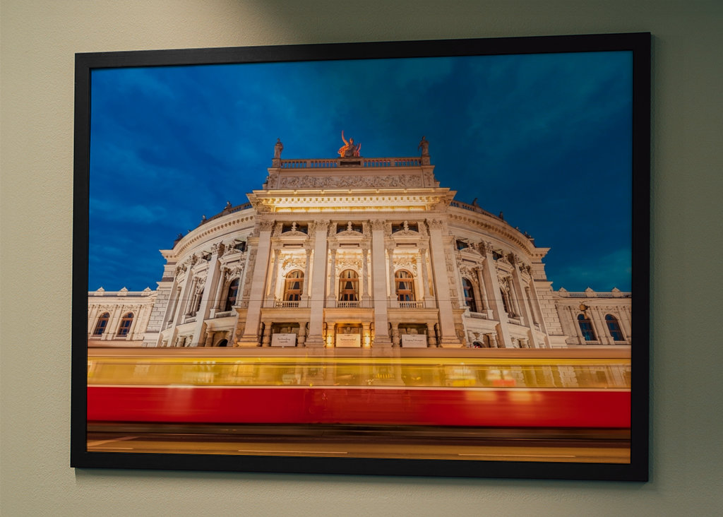 Burgtheater en Viena por la noche